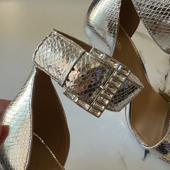 Michael Kors Giselle Silver Metallic Snake Embossed Leather Sandal Size 10 - Picture 10 of 13